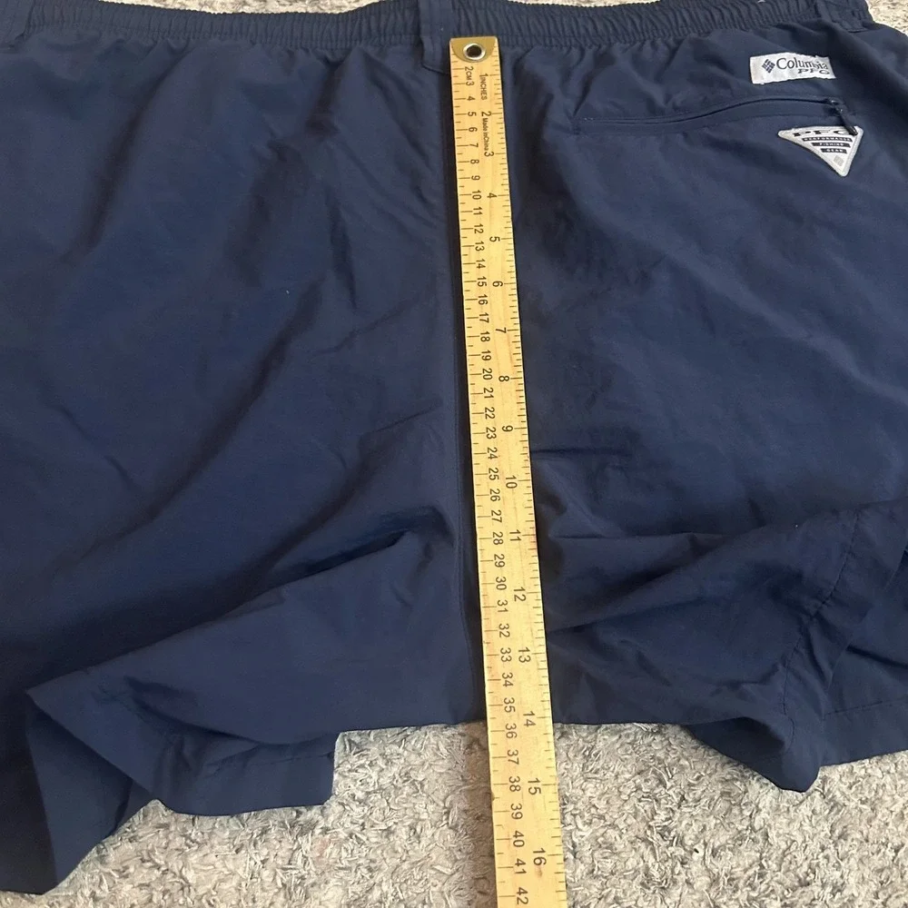 Columbia PFG Omni-Shade Men's XL Navy Blue Swim Shorts Lined Pockets